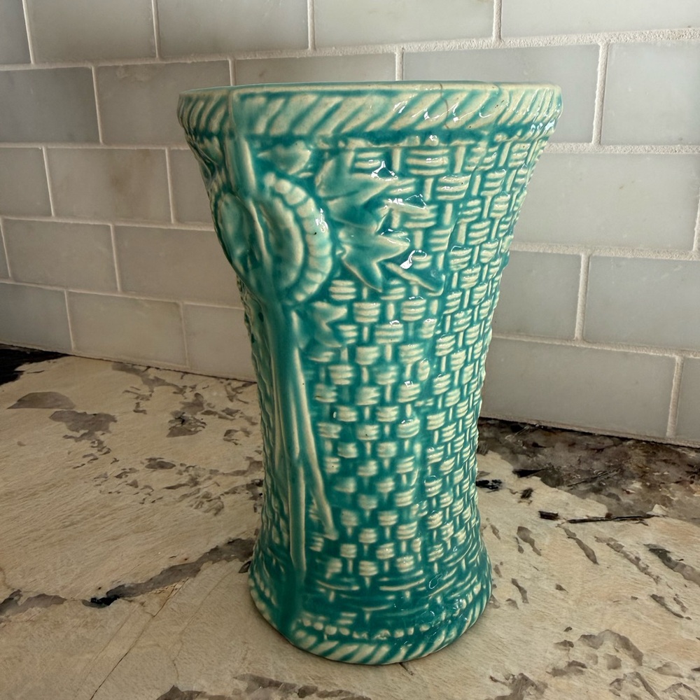 McCoy - Turquoise Leaves & Basketweave Vase - Picture 2 of 9